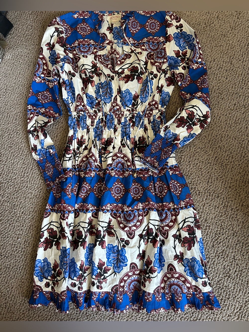 BEYOND By Vera Alice Dress - Picture 2 of 5